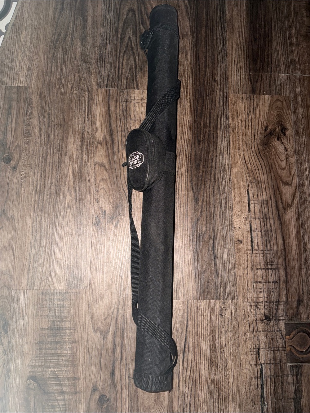 Classic Sports Black Pool Stick/ with Carry case. Comes with chalk and extra tip